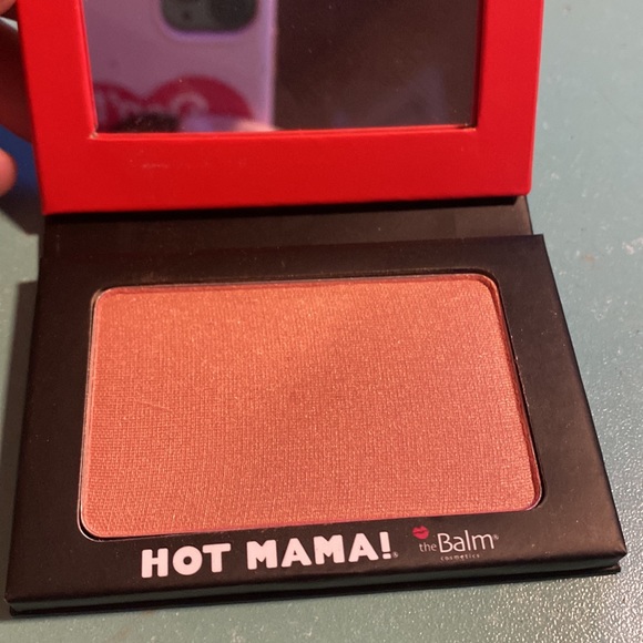 Hot Mama blush - Picture 2 of 3